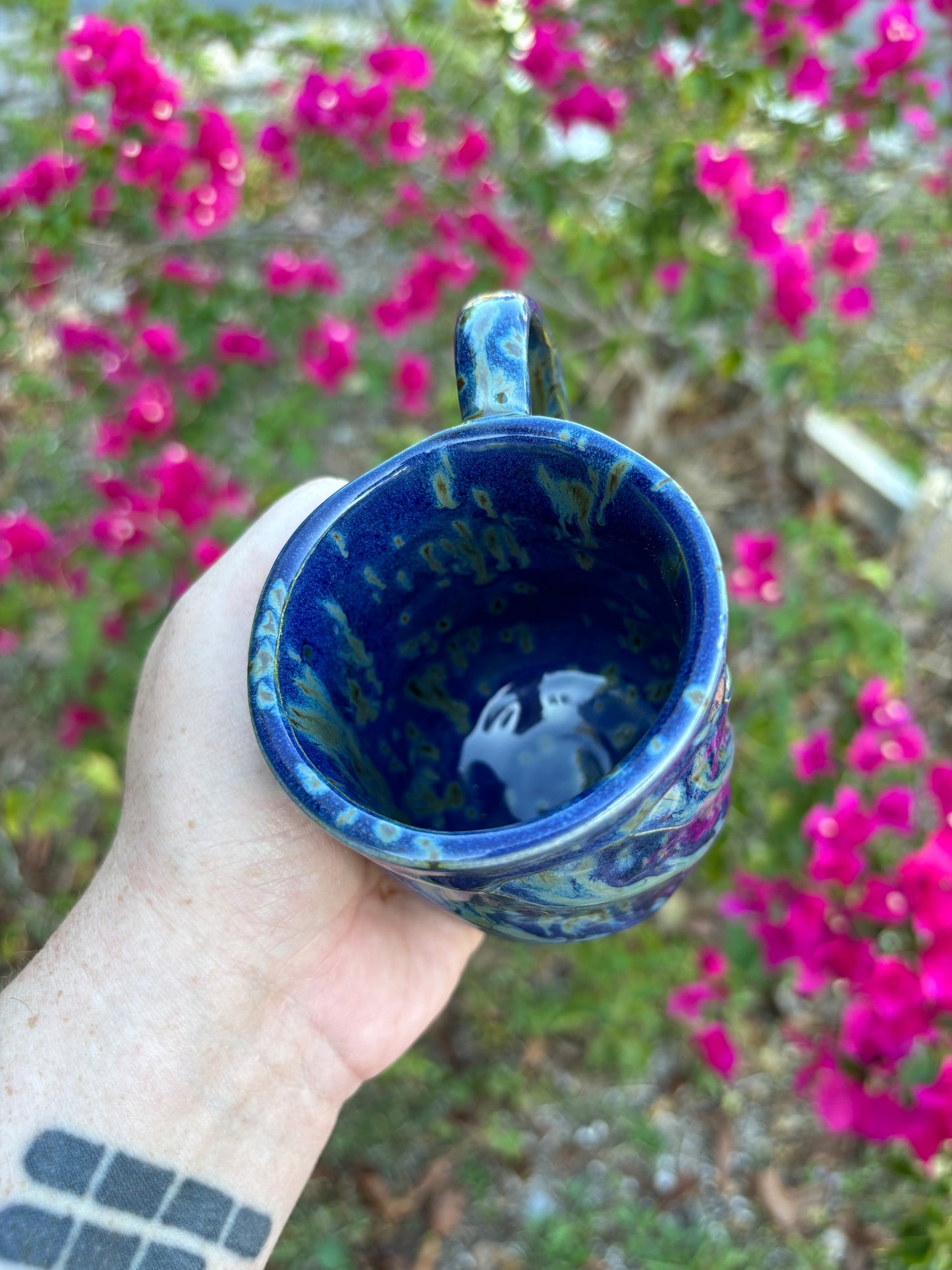 Rainwater Mug with Twisted Design