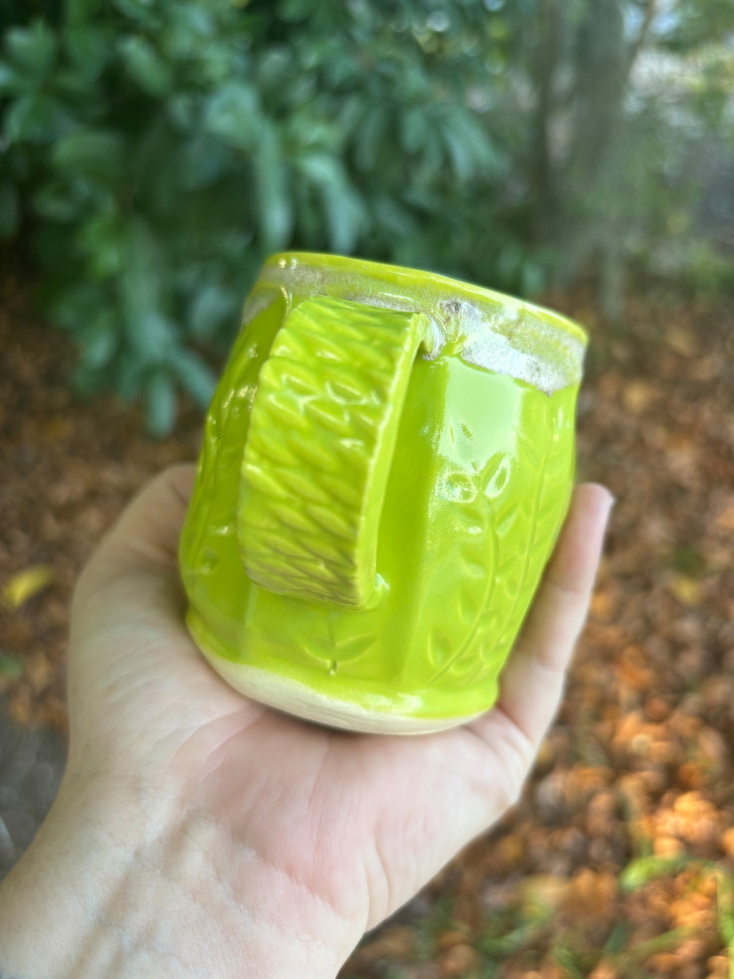 Marshmallow Faceted Mug in Bright Green